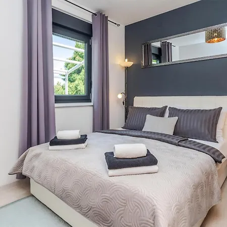 Cozy In With Wifi Apartment Vir